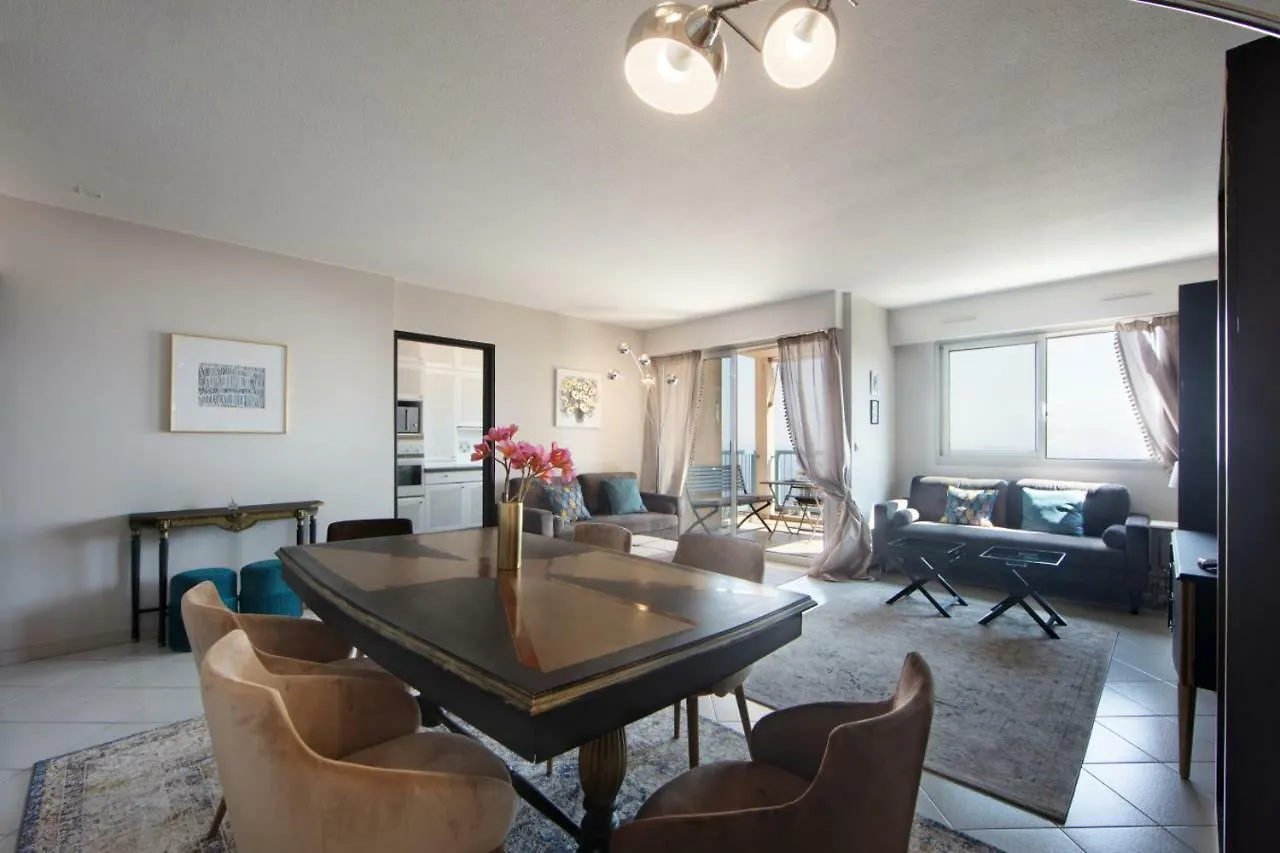 Panoramic View, 2 Bedroom, Monaco,Riviera, Parking Beausoleil Apartment