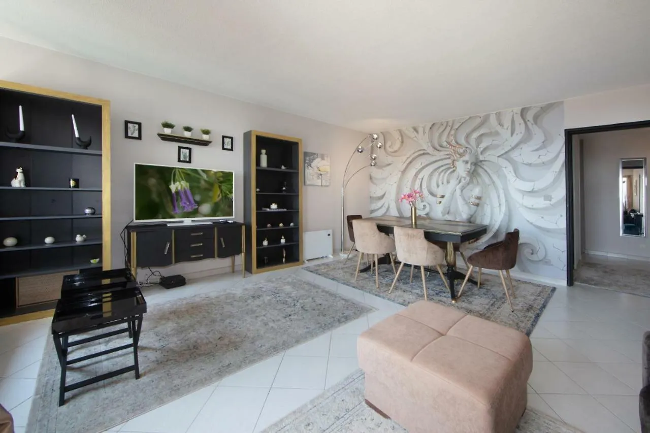 Panoramic View, 2 Bedroom, Monaco,Riviera, Parking Beausoleil Apartment